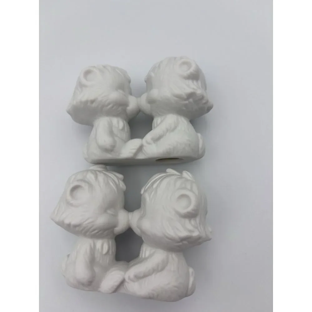 Vintage Hallmark‎ Bisque Porcelain 1970's 2Kissing Bears White Mouse & Rabbit